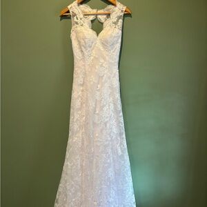 Elegant Lace Wedding Dress